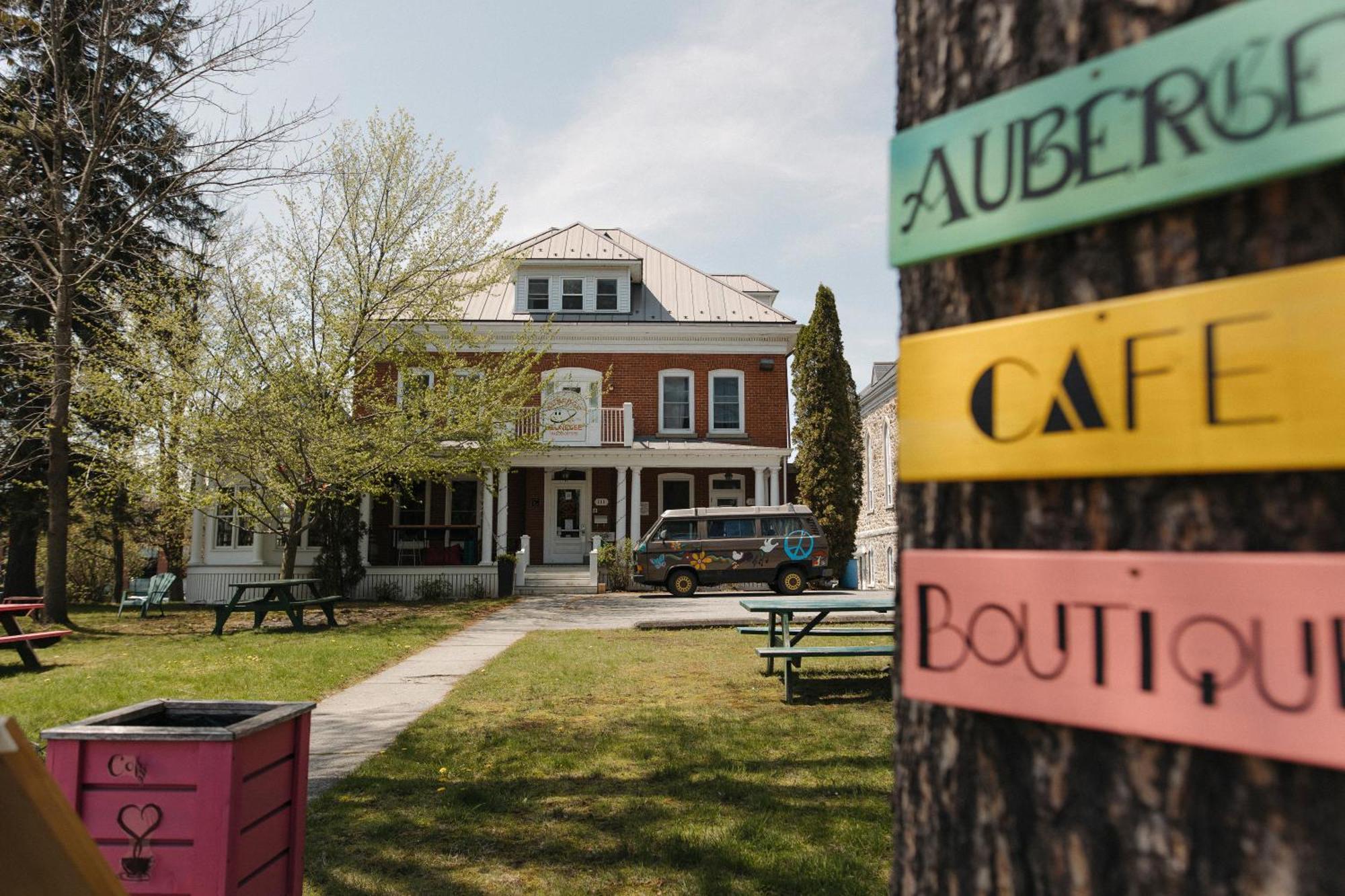 Auberge De Jeunesse Magog-Orford Hostel Bagian luar foto
